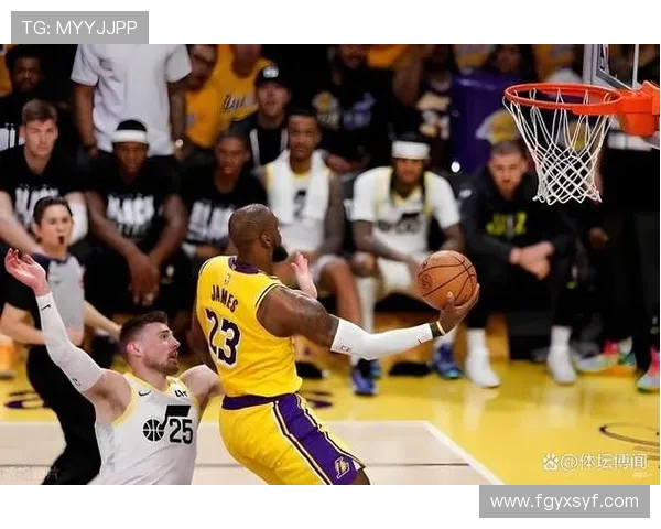 2016年爵士队与湖人队激战回顾：经典对决与球星表现分析