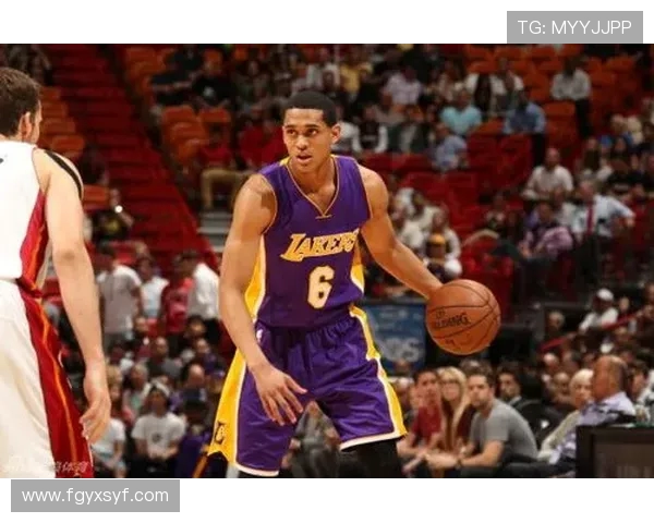 乔丹克拉克森:从NBA新星到全球篮球文化的代表性人物 乔丹克拉克森:从NBA新星到全球篮球文化的代表性人物