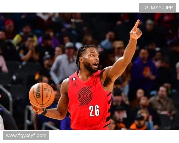杰拉米格兰特如何在NBA赛场上展现个人风采与团队价值